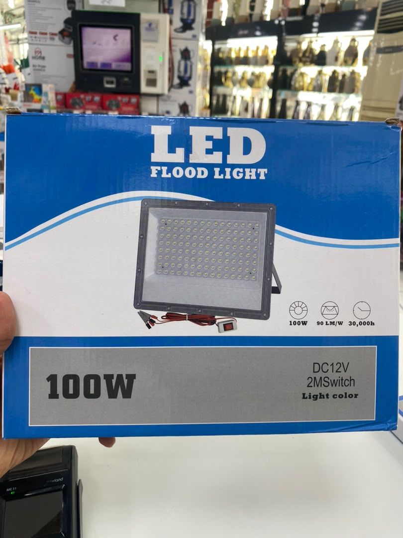 چراغ سیار کمپینگی ماشین ۱۰۰وات مدل 21165(تک و عمده) اصل